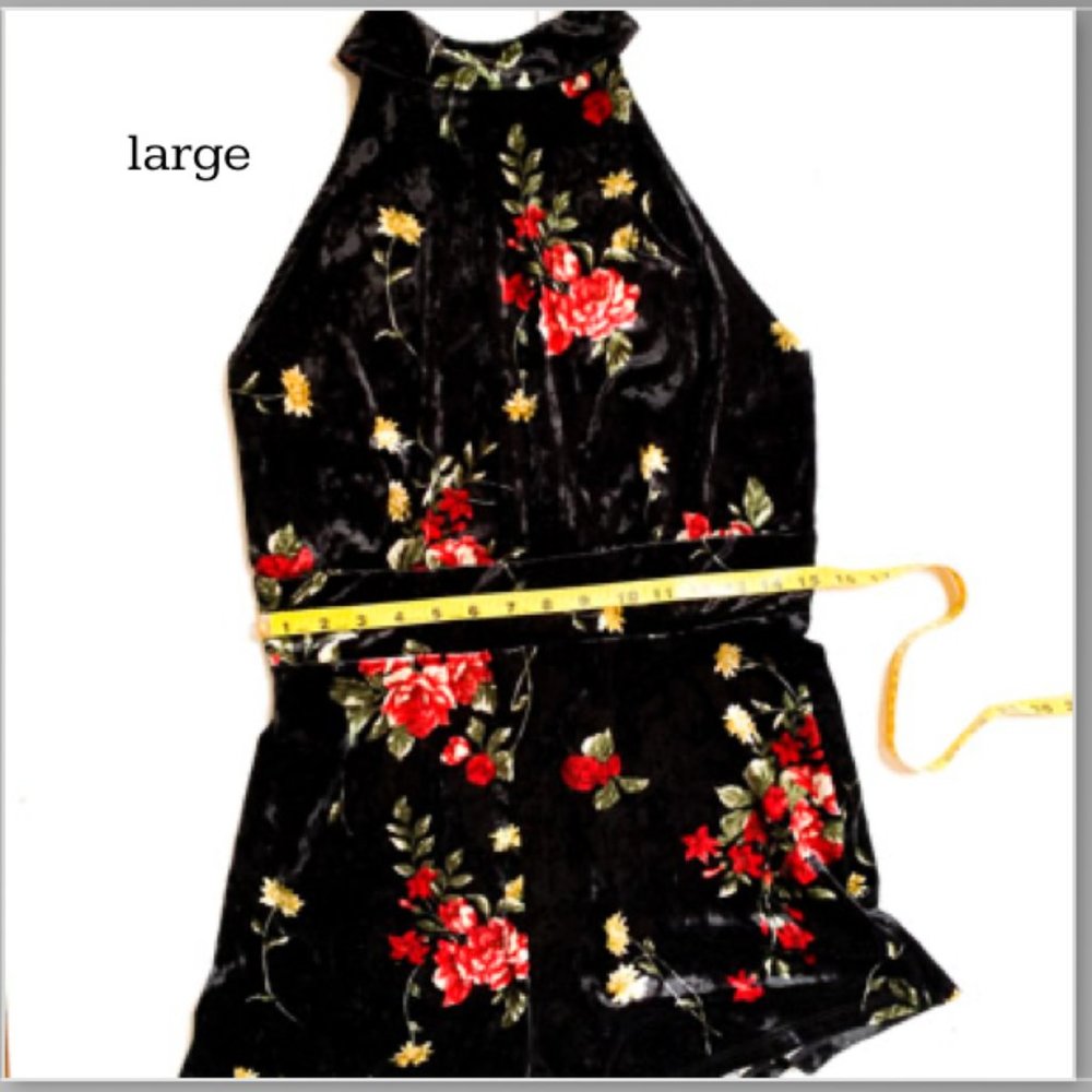 black velvet backless romper w/red rose detail - Picture 6 of 9
